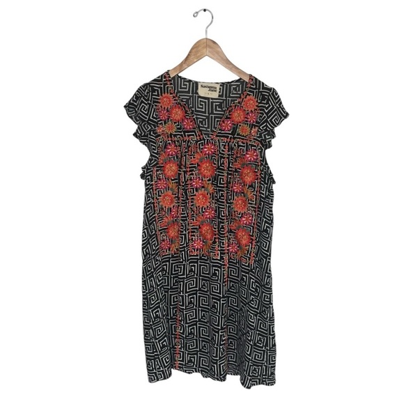 Savanna Jane Dress Women’s Size Large Black White Embroidered Floral Rayon - Picture 1 of 8